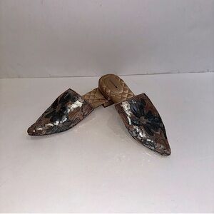 Birdies The Dove In Petal Gold and Silver Sequin Sparkly Pointed Toe Mules Sz 7
